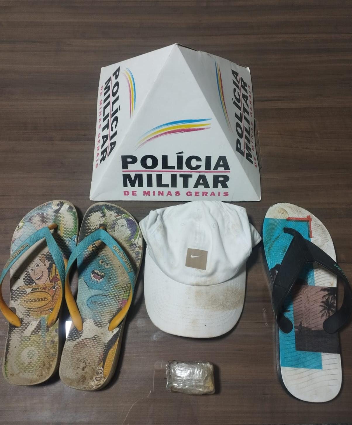 POLÍCIA MILITAR FRUSTRA AÇÃO CRIMINOSA EM CONSELHEIRO PENA E APREENDE DROGA E OBJETOS DE SUSPEITOS