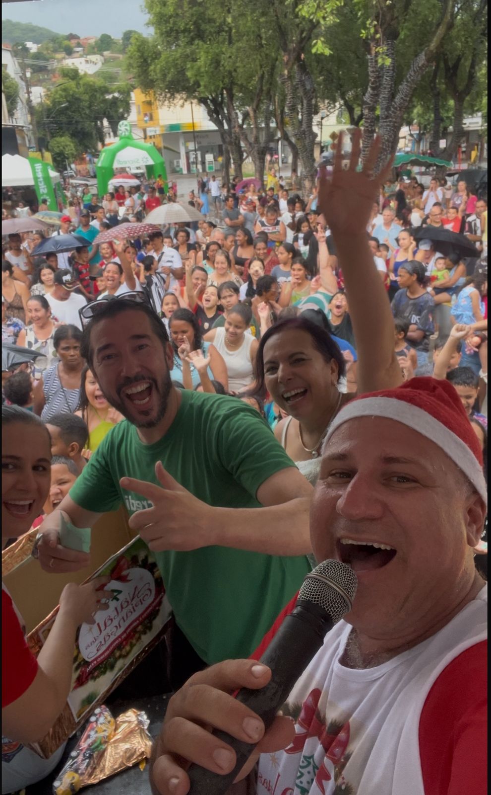 CONSELHEIRO PENA VIVE TARDE DE ALEGRIA E SOLIDARIEDADE NA 4ª FESTA NATAL DAS CRIANÇAS