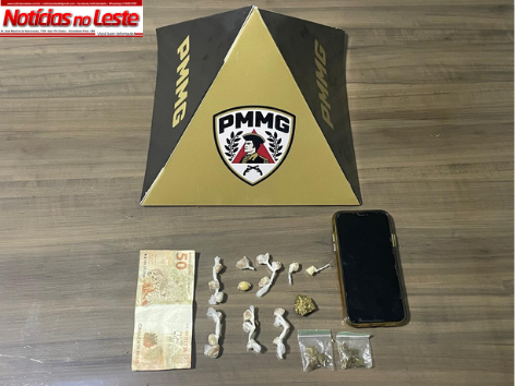 SUSPEITO É DETIDO APÓS TENTAR FUGIR E DROGAS SEREM ENCONTRADAS.