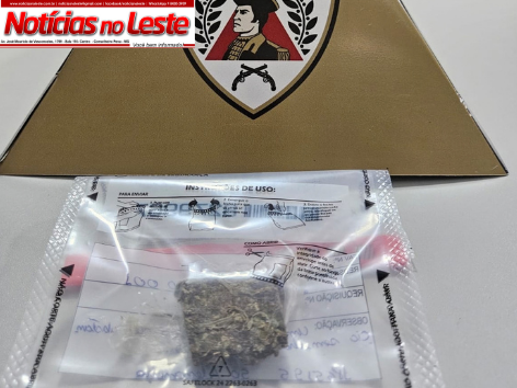 ADOLESCENTE É ABORDADO DURANTE PATRULHAMENTO COM TABLETE DE MACONHA.